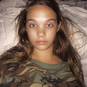 Meet your Posher, Isabelle